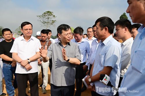 Chủ tịch UBND tỉnh Nguyễn Văn Sơn kiểm tra tiến độ thực hiện dự án Cao tốc Tuyên Quang - Hà Giang (giai đoạn 1) đoạn qua tỉnh Tuyên Quang