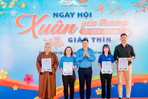 Thượng tọa Thích Trung Nguyện - người kết nối Phật tử trẻ với các phong trào thanh niên