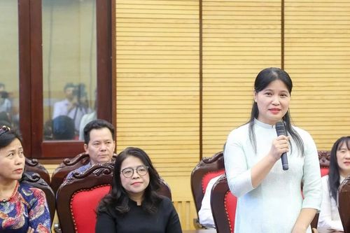 Phòng GD-ĐT quận Ba Đình đối thoại với cán bộ quản lý các trường học