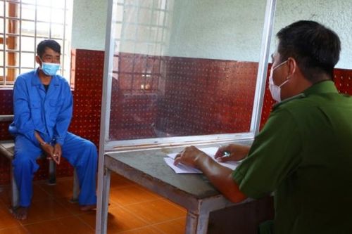 Vụ đốt chết bạn nhậu vì ném bỏ đầu cá lóc: Khởi tố, bắt giam kẻ thủ ác