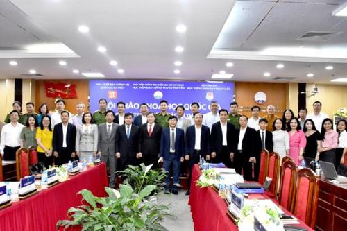 Đẩy mạnh chuyển đổi số trong công tác tư tưởng, lý luận phù hợp với bối cảnh mới