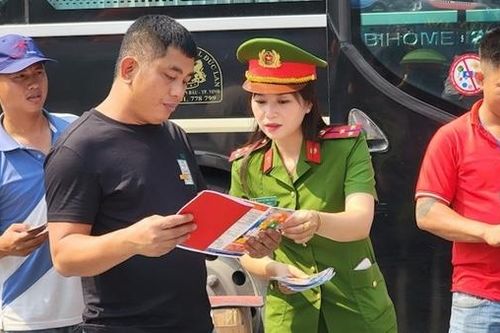 Công an TP Hà Nội đẩy mạnh công tác phòng, chống ma túy tại các bến xe