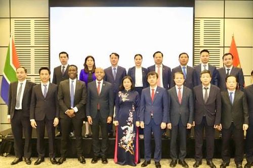 Thúc đẩy quan hệ hữu nghị, hợp tác Hà Nội với các địa phương của Ai Cập, Nam Phi