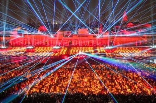 Lung linh Lễ hội ánh sáng Diwali