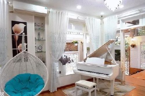 Choáng với biệt thự triệu đô ở vị trí đắt đỏ tại TP.HCM của vợ chồng ca sĩ Vy Oanh