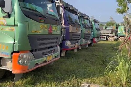 Hòa Bình: Tạm giữ nhiều phương tiện liên quan đến vận chuyển đất trái phép