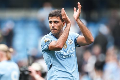 Man City chi mạnh tay giữ chân Rodri