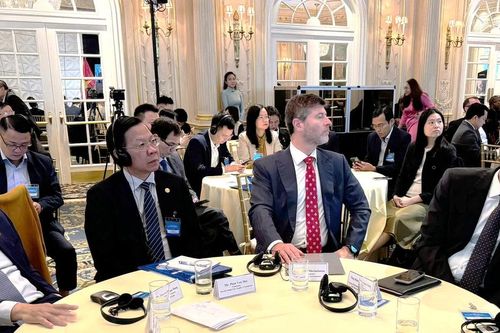 Doanh nghiệp Hoa Kỳ muốn hợp tác đưa trí tuệ nhân tạo vào trường học tại TPHCM