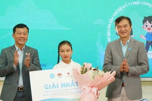 Chung kết hùng biện bằng tiếng Anh về phòng chống thiên tai