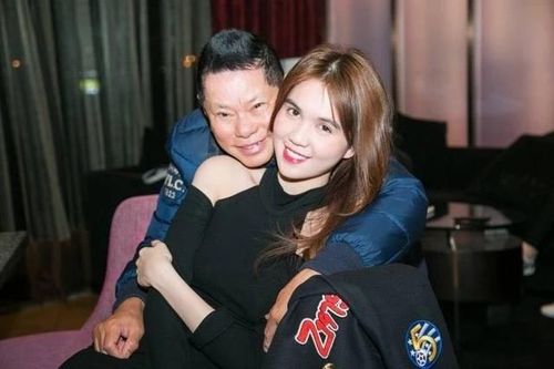 Tình cũ phản ứng 'cực gắt' khi nhắc về Ngọc Trinh