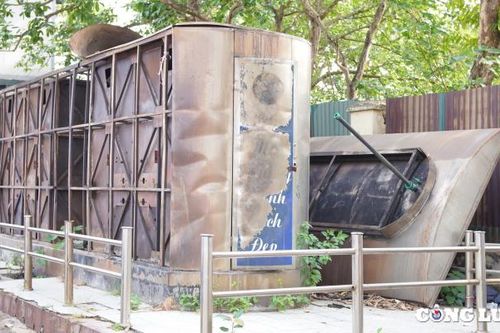 Nhà vệ sinh công cộng xuống cấp, nhếch nhác làm xấu hình ảnh Thủ đô