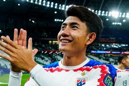 Tiền đạo tuyển Thái Lan bị CLB châu Âu chấm dứt hợp đồng