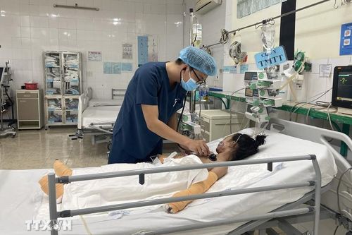 Vụ cháy nhà, 4 người thương vong tại Đồng Nai: Bố dỡ mái tôn đưa 2 mẹ con ra ngoài