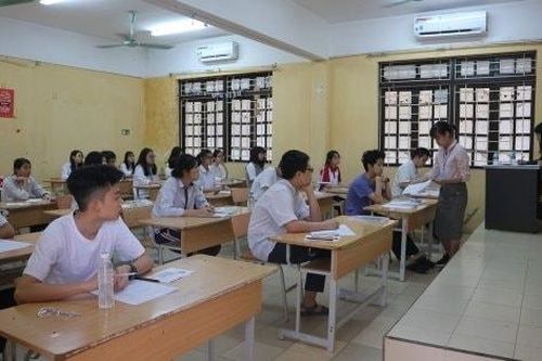 Cần sớm công bố môn thi vào lớp 10 từ đầu năm học