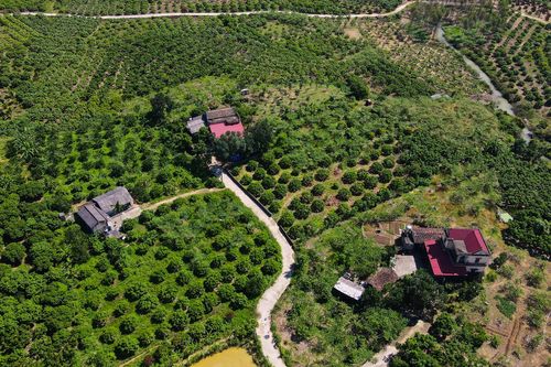 Bàn giao 5 nhà 'Đại đoàn kết' cho người nghèo ở Hoài Ân