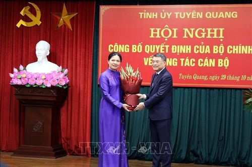 Điều động, bổ nhiệm nhân sự mới ở 6 tỉnh, thành