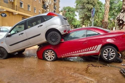 Điện thăm hỏi về các trận mưa lớn và lũ quét tại Tây Ban Nha