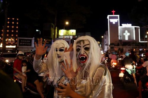 Đêm Halloween 'kinh dị' ở Phố Tây Bùi Viện