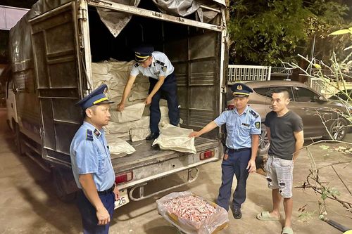 Cao điểm chống buôn lậu, gian lận thương mại, hàng giả dịp cuối năm
