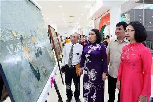Nâng cao tính sáng tạo, thúc đẩy hoạt động mỹ thuật phát triển
