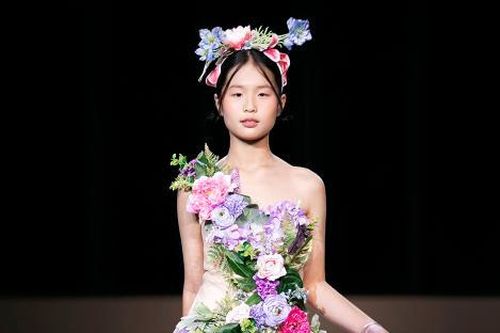 Học trò Xuân Lan nhận vinh dự từ tuần lễ thời trang uy tín châu Á
