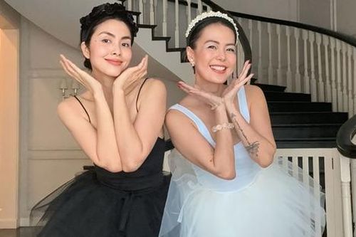 Tăng Thanh Hà khoe cặp 'kiếm Nhật' dài miên man bên trong biệt thự bề thế