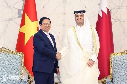 Thủ tướng Phạm Minh Chính hội đàm với Thủ tướng Qatar