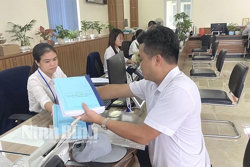 Thúc đẩy chuyển đổi số để nâng cao năng lực cạnh tranh cấp tỉnh