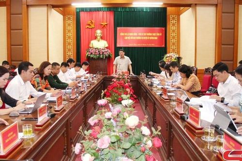Đồng chí Phó Bí thư Thường trực Tỉnh ủy làm việc với Ban Thường vụ Huyện ủy Quỳnh Nhai