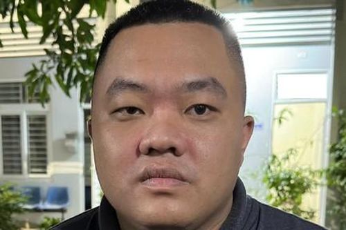 Bắt quả tang đối tượng nhận 250 triệu đồng của cô gái 'chạy án' cho chồng