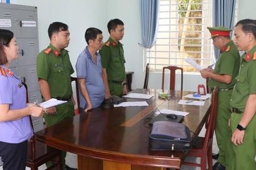 Khởi tố 2 đối tượng lừa đảo chiếm đoạt tài sản