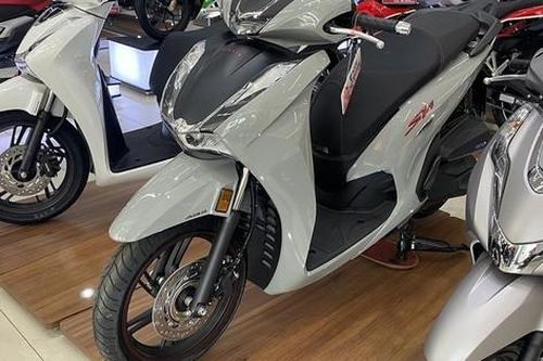 Giá xe SH mới nhất giảm 'sập sàn', rẻ chưa từng thấy, khách Việt bất ngờ vì giá rẻ như xe tầm trung