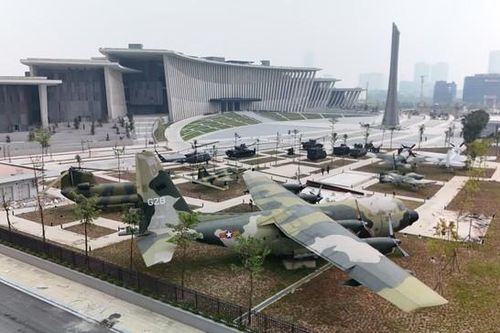 Lý do Bảo tàng Lịch sử Quân sự Việt Nam tạm đóng cửa sau 2 ngày đón khách miễn phí