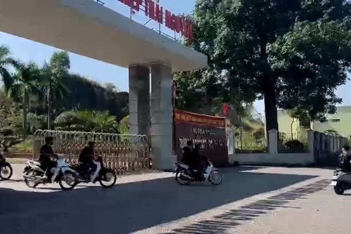 Thái Nguyên: Nhiều học sinh nghề ở một trường cao đẳng ngang nhiên vi phạm giao thông