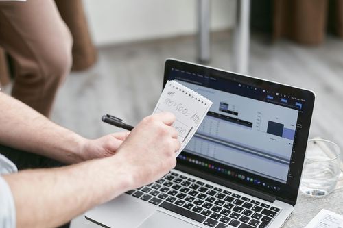 Xử lý hiệu trưởng nếu thu chi không đúng quy định