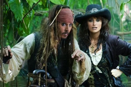 Johnny Depp đóng phim mới với Penélope Cruz