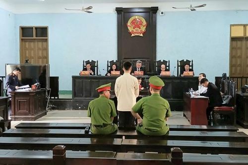 Suýt đoạt mạng người khác vì nghi bị cười đểu