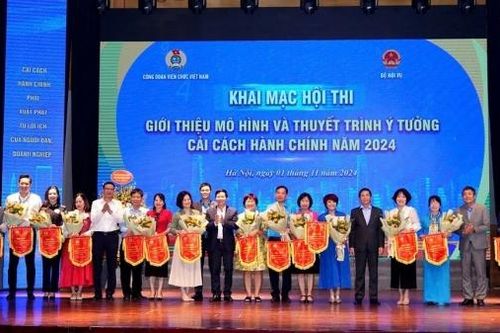Công đoàn Bộ Ngoại giao tham dự Hội thi Giới thiệu mô hình và thuyết minh ý tưởng cải cách hành chính năm 2024