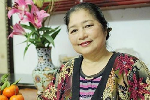 Cuộc sống thăng trầm của nữ NSƯT: Lương 5 triệu đồng, 18 năm chăm chồng tai biến không một lời than vãn