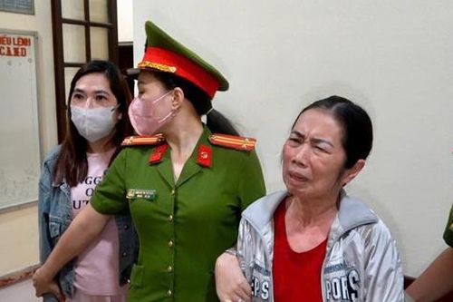 Xâm phạm chỗ ở của người khác, 3 phụ nữ ở Huế bị bắt giam