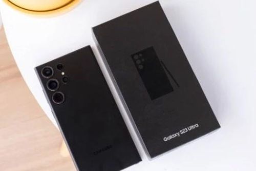 Galaxy S23 Ultra hạ giá sập sàn, rẻ hơn iPhone 16 Pro Max gần 15 triệu đồng trang bị chẳng kém