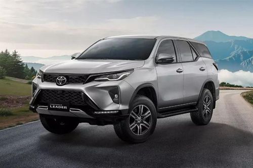 Toyota Fortuner bổ sung thêm phiên bản giá rẻ tại Đông Nam Á, giá khởi điểm quy đổi từ 924 triệu đồng