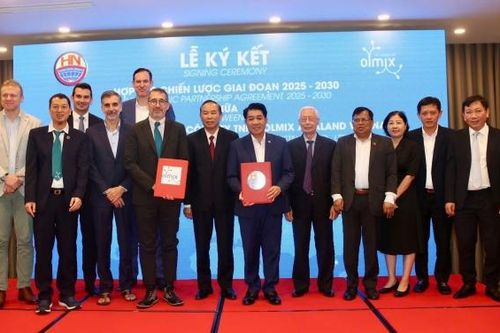Tập đoàn Hùng Nhơn ký hợp tác chiến lược với Tập đoàn Olmix (Pháp)