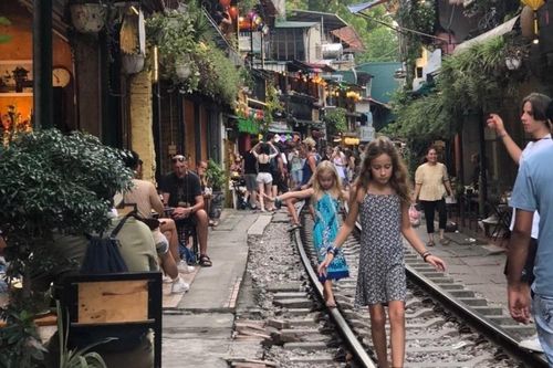 Điểm trừ của du lịch Hà Nội