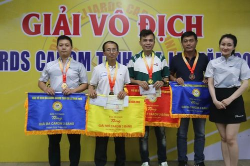 Cơ thủ Xuân Lâm và Thanh Hoàng giành chức vô địch Giải Vô địch Billiards Carom tỉnh Gia Lai