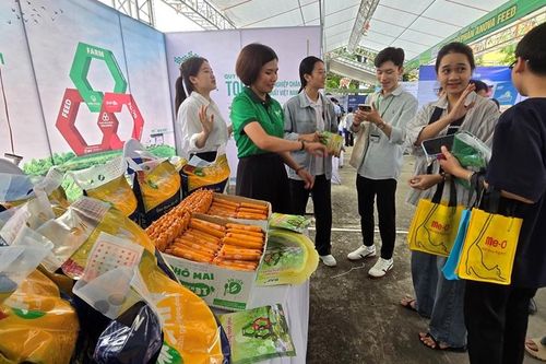 Sinh viên ngành chăn nuôi thú y tiếp cận cơ hội việc làm