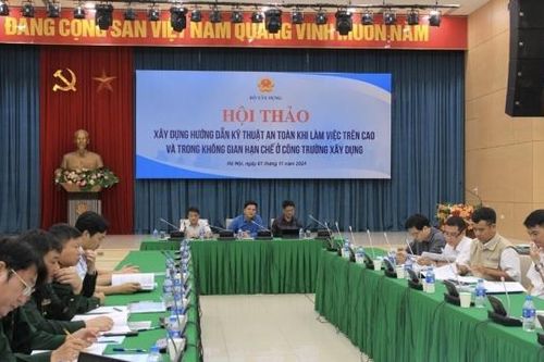 Đảm bảo an toàn khi làm việc trên cao và trong không gian hạn chế ở công trường xây dựng