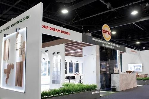 HOSE chấp thuận niêm yết cổ phiếu RYG của Royal Invest JSC