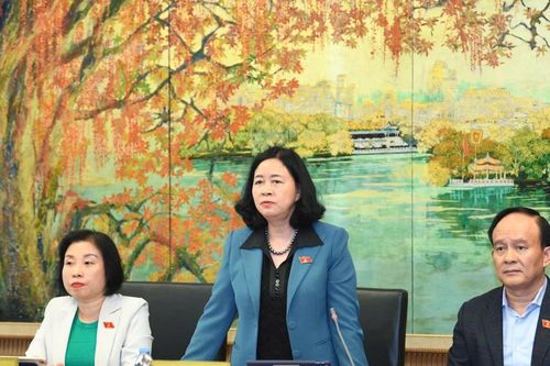 Phân cấp, ủy quyền phải gắn với bố trí nguồn lực cho các địa phương