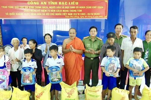 Vì bình yên phum sóc Khmer